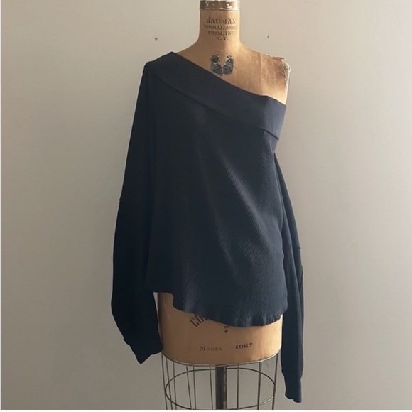 Free People] Charcoal Cotton Waffle Oversize Top - Picture 7 of 16